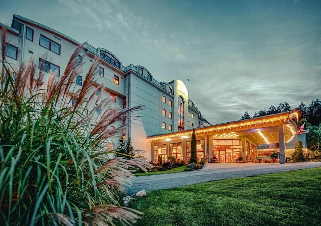 Wellness & Spa Hotel Kaskady Sliač Exterior foto